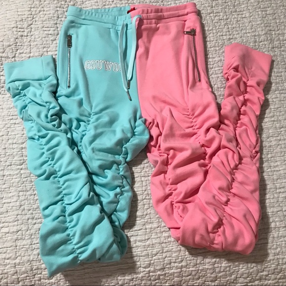 Matching Set - Picture 4 of 7